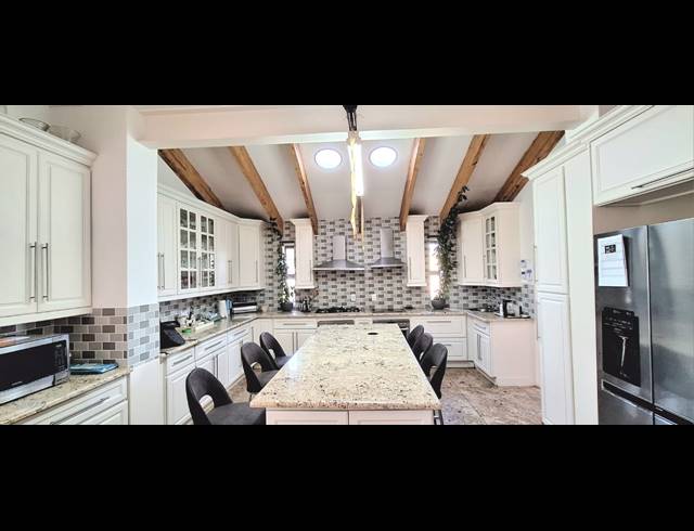 11HA FARM FOR SALE IN PROTEA RIDGE